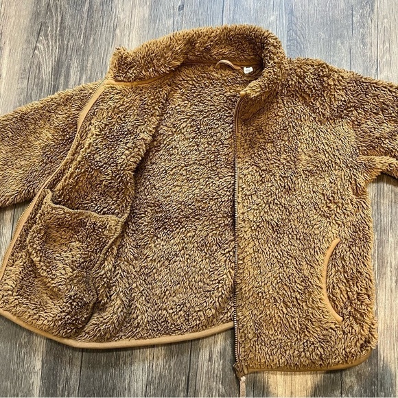 UNIQLO Girls Brown Sherpa Fleece Long Sleeves Jacket Warm Winter Snow Ski 5-6 - Picture 6 of 8